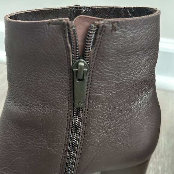 Aquatalia Giana Tumbled Leather Ankle Boots | Size 9 ⚠️ FITS LIKE 8.5 ⚠️ Brown - Picture 8 of 16